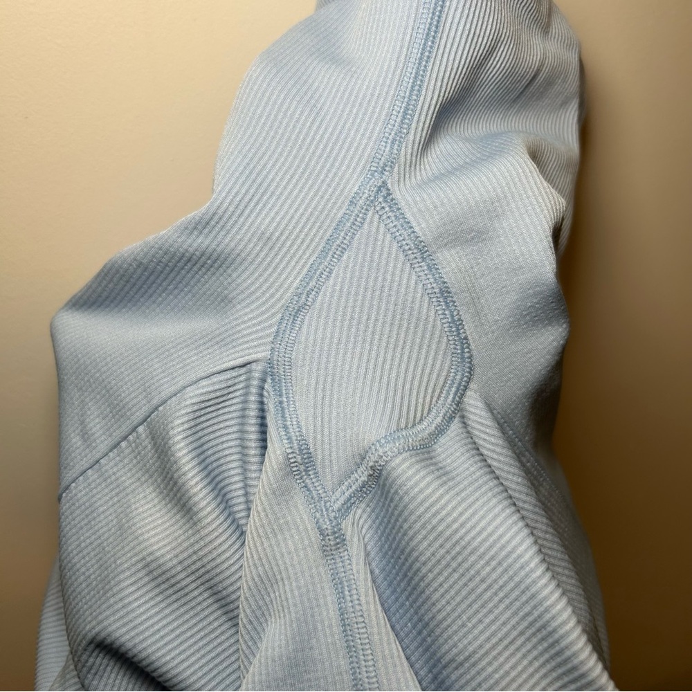 Alo Yoga Seamless Ribbed Favorite Short Light Blue Size Extra Small - Picture 13 of 13
